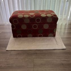 Upholstered Storage Bench/ottoman