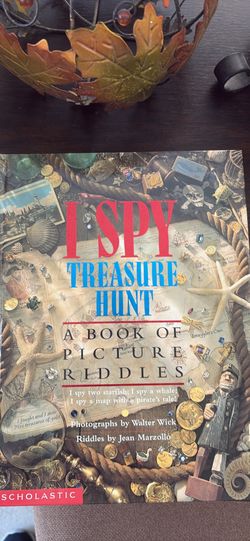 A Picture Book Of Riddles 