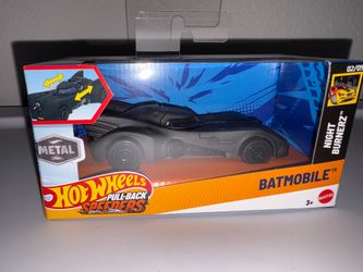 Hot Wheels Pull-Back Speeders Batmobile