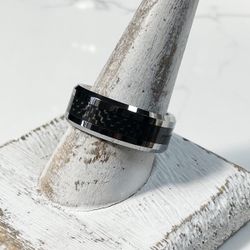 9mm Tungsten Wedding Ring for Men Flat Polish Surface with Black Carbon Fiber Inlay Comfort Fit Size SZ 11