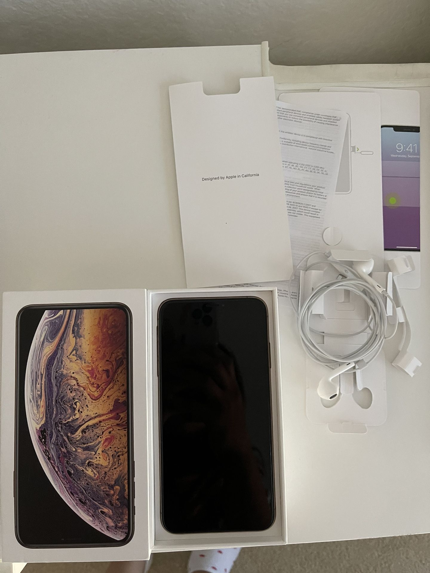 Refurbished Iphone Iphone Xs Max Silver 64gb Pta Apple Iphone Xs