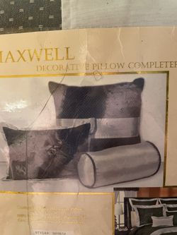 3 Pc Pillow Set