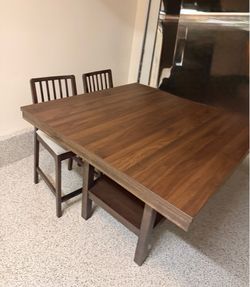 Dinning Table with 6 Chairs