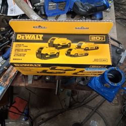 DeWalt Battery 4 Pack