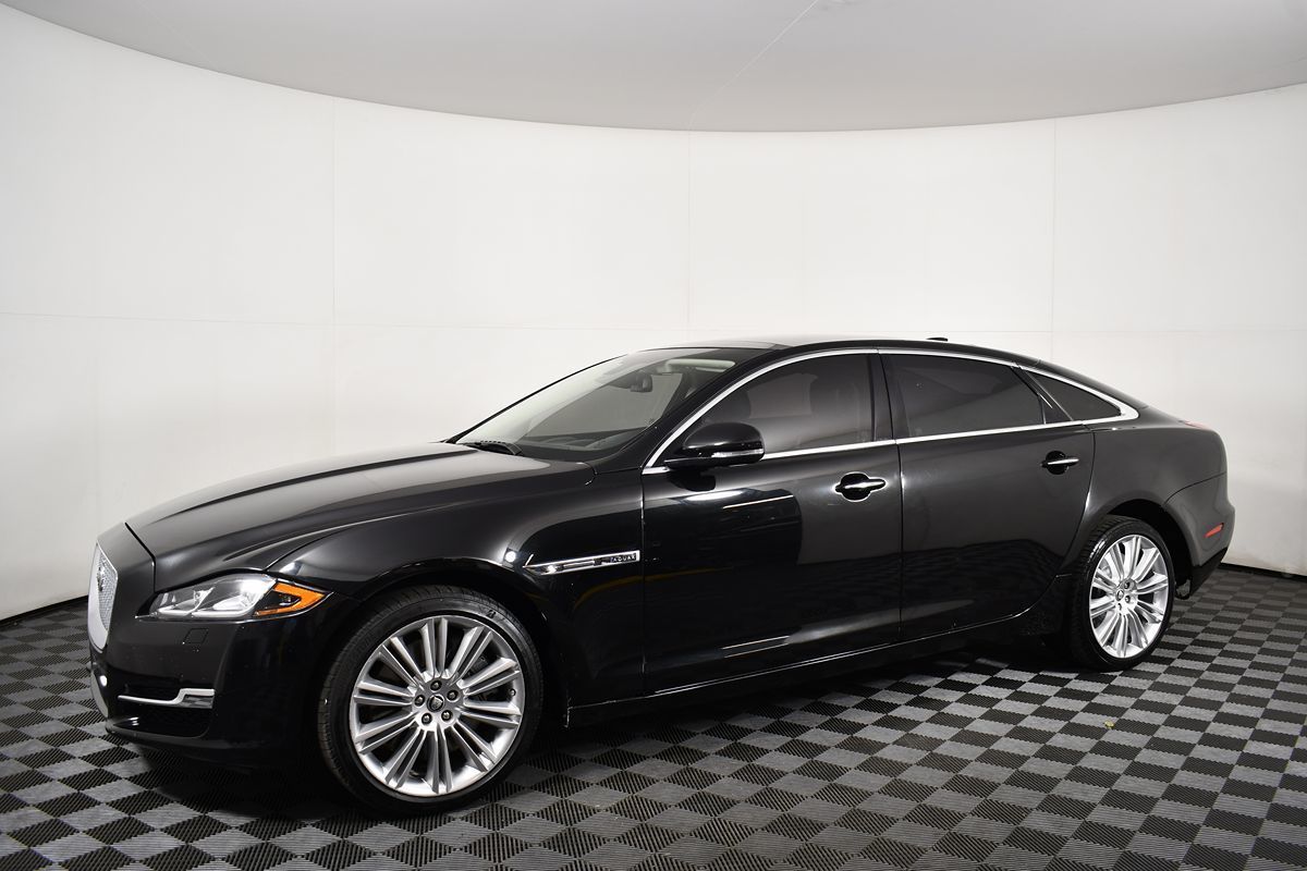 2016 Jaguar XJ