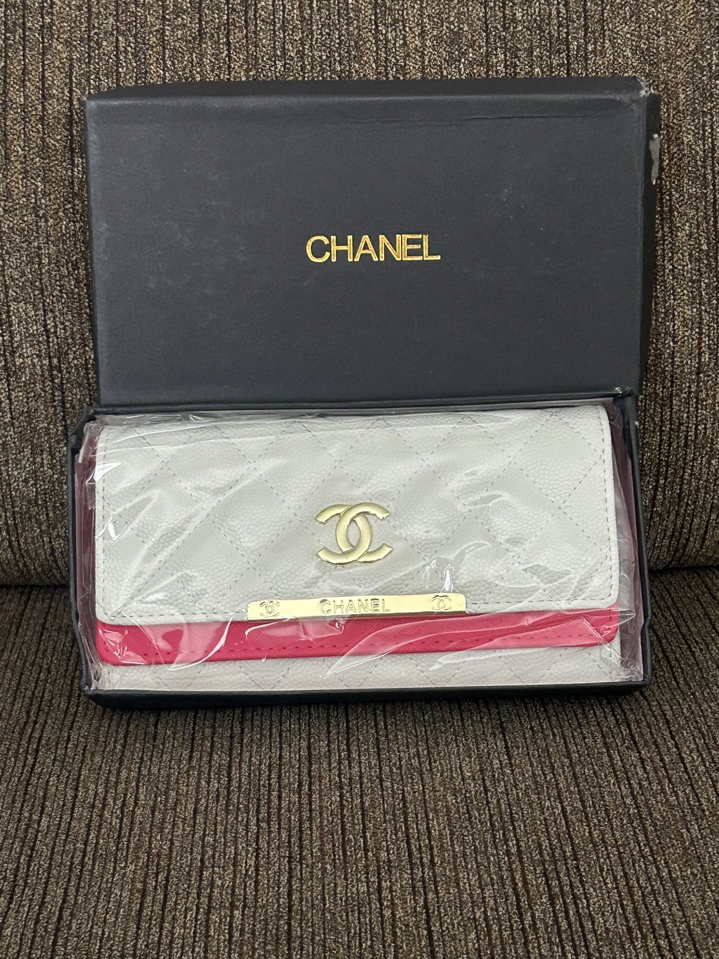 Name brand wallet