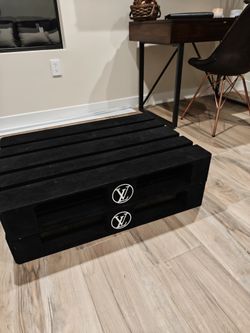 Louis Vuitton Store Velvet Wood Pallet