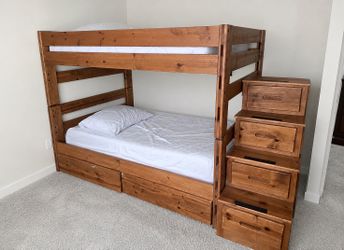 Full size bunkbed set
