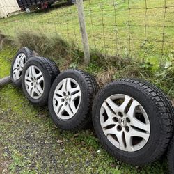 Snow Tires on Honda Odyssey Rims (2 Studded, 2 Studless) - 225/60 R 16