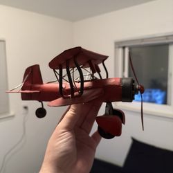 Red Metal Rollable Plane Toy/Decoration 