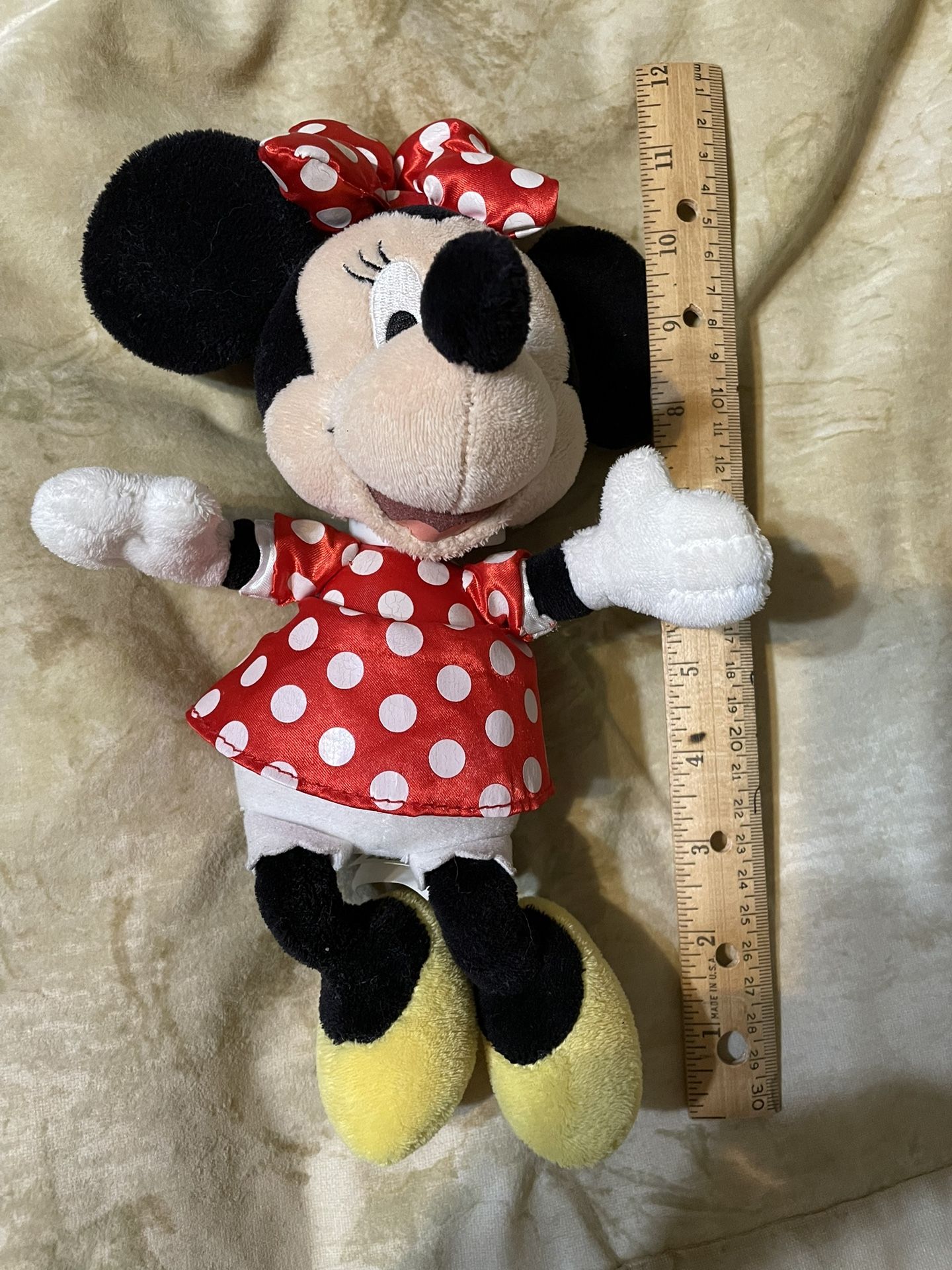 Vintage Wobbly Minnie Mouse Disney