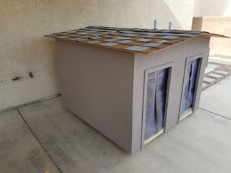 DOG HOUSES