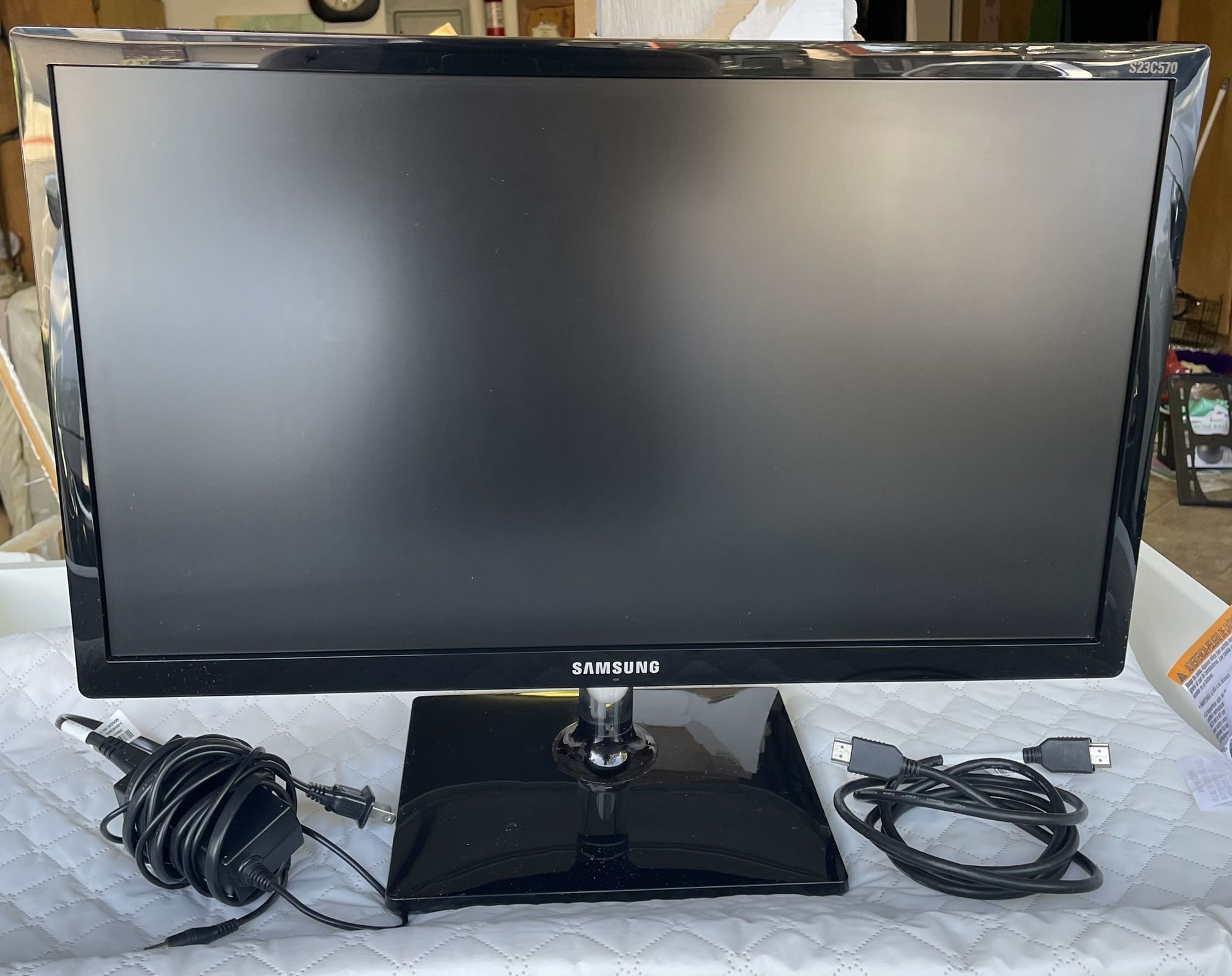 Samsung 23” LED Monitor