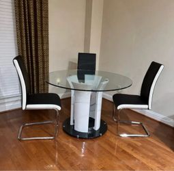Round Glass Dining Table with 4 Chairs