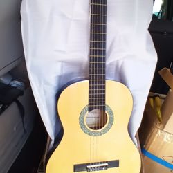 Huntington Classical Guitar 