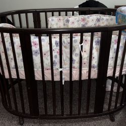 Stokke Sleepi Crib in brown