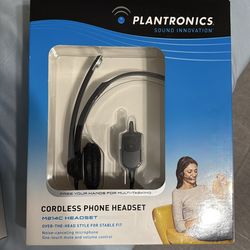 2 headsets brand new