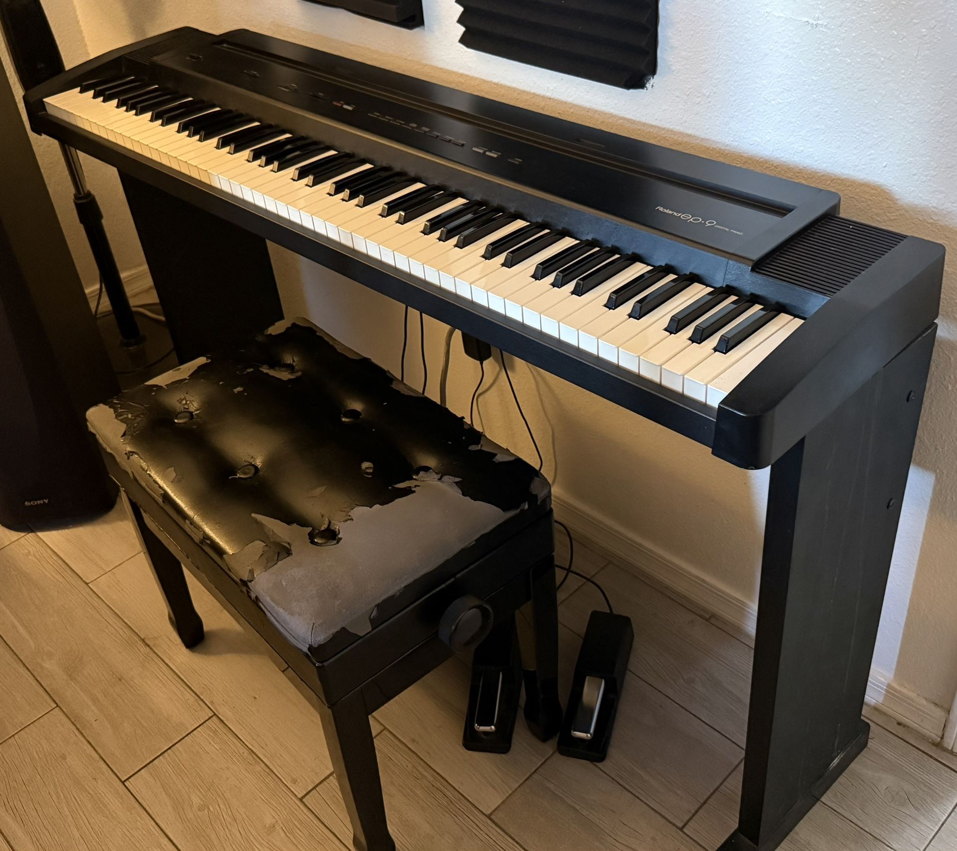 Roland EP-9 Digital Piano
