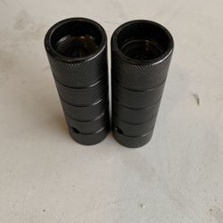 Pegs