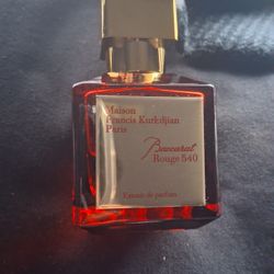 Baccarat Rouge cologne
