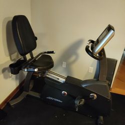 LifeFitness R3