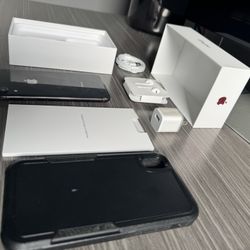 iPhone XR 64GB Cracked Back Glass