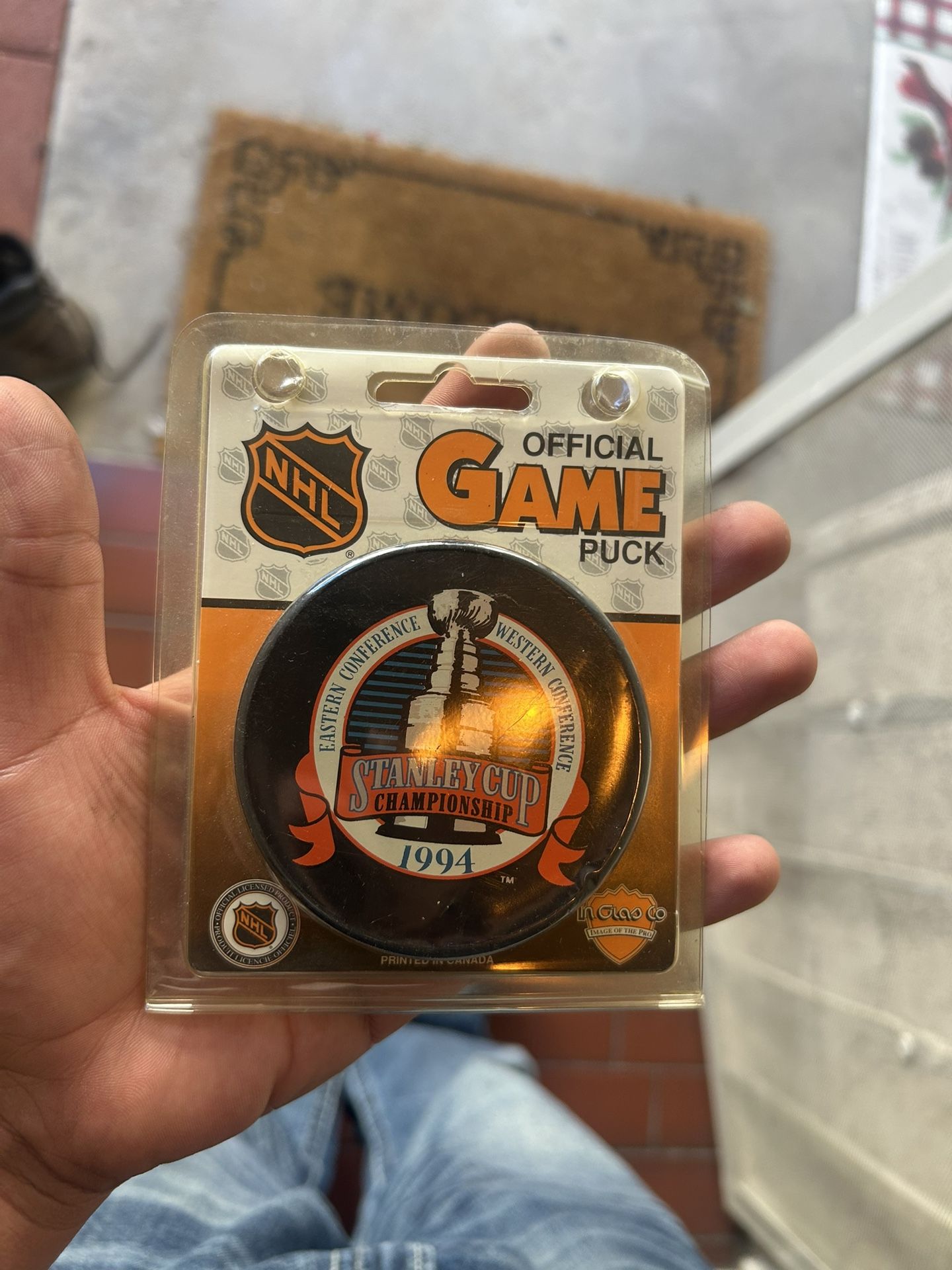 1994 Stanley  Official Puck 