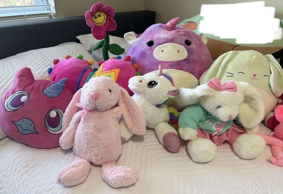 Squishmallows and plushies