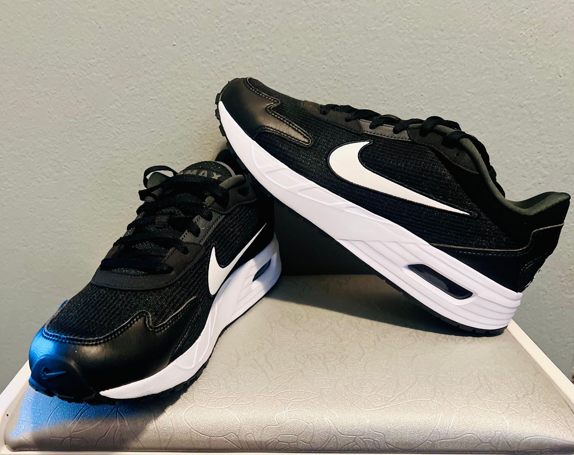 Men’s Nike Air Max Solo Size 10.5