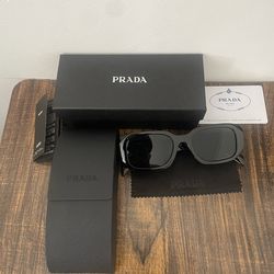 Prada Spectacles Black Brand New Price is Negotiable