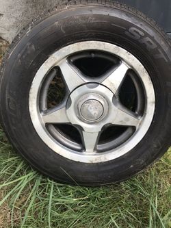 Set of four Mastercraft With all center caps