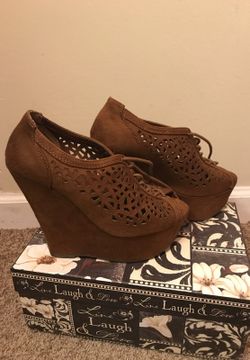 Brown Wedge Size 6