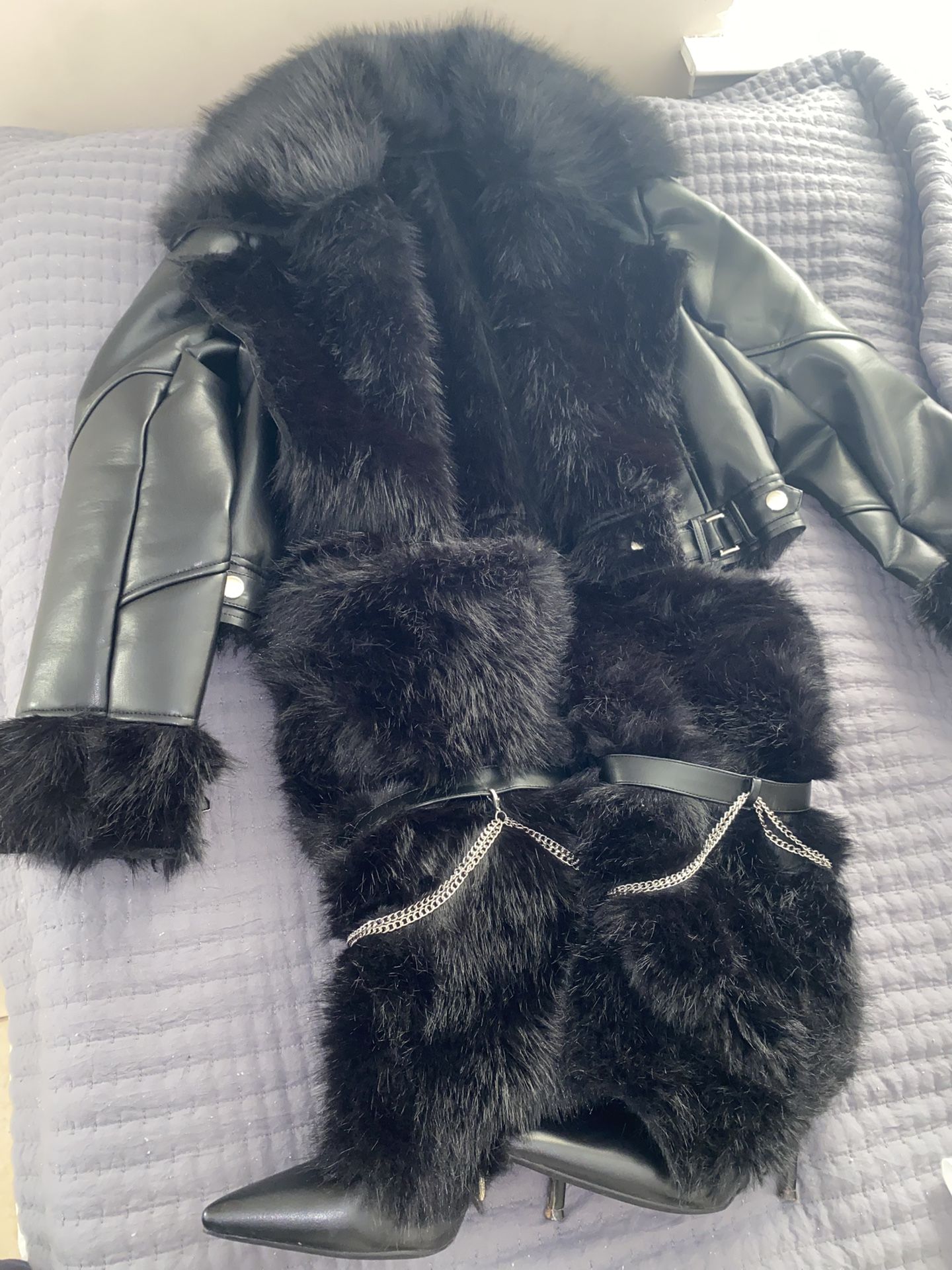 Faux Fur Coat / Faux Fur Knee-high Boots