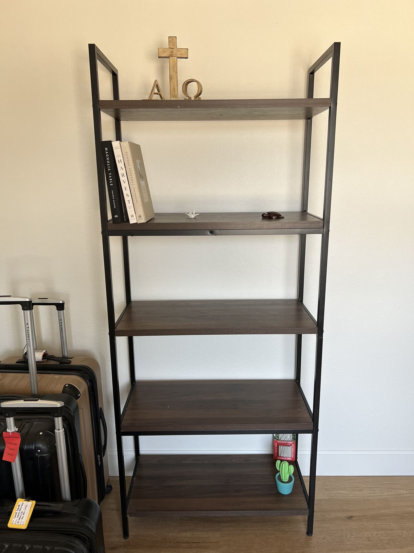 Book Shelf for Sale in El Paso, TX OfferUp