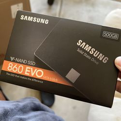 Samsung 860 EVO 500GB 2.5 Inch SATA III Internal SSD (MZ-76E500B/AM)