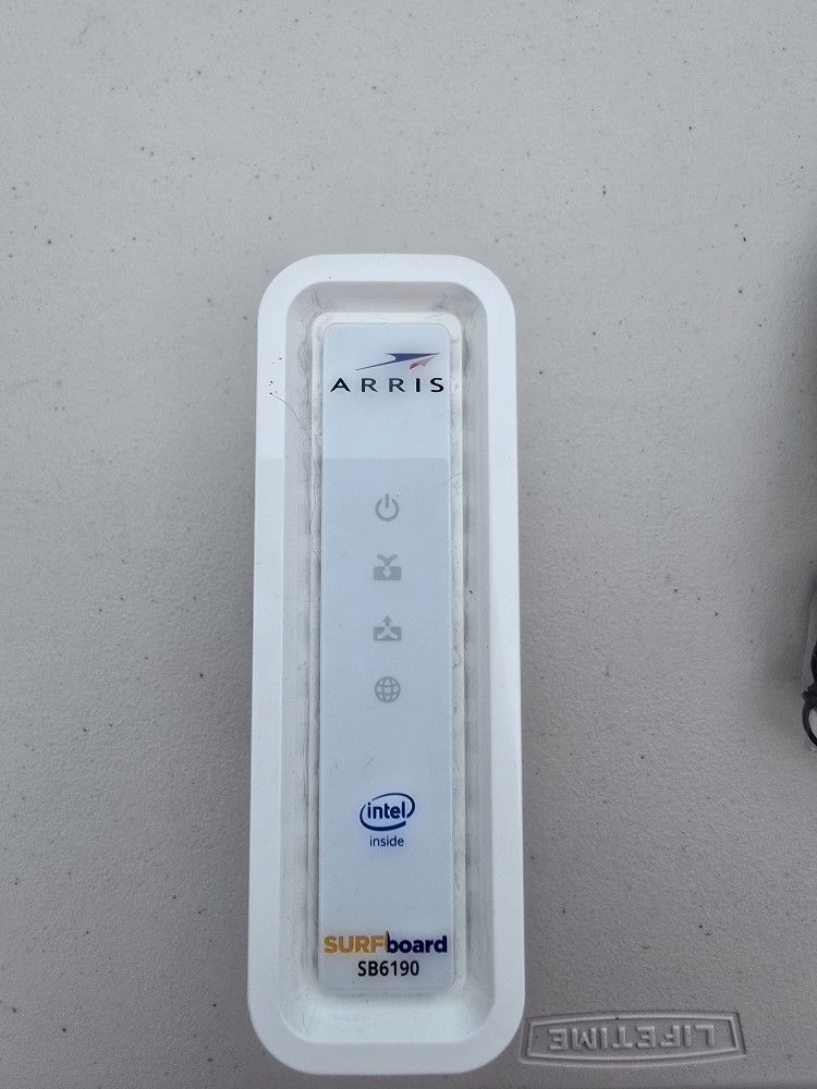 ARRIS SURFboard SB6190 Modem