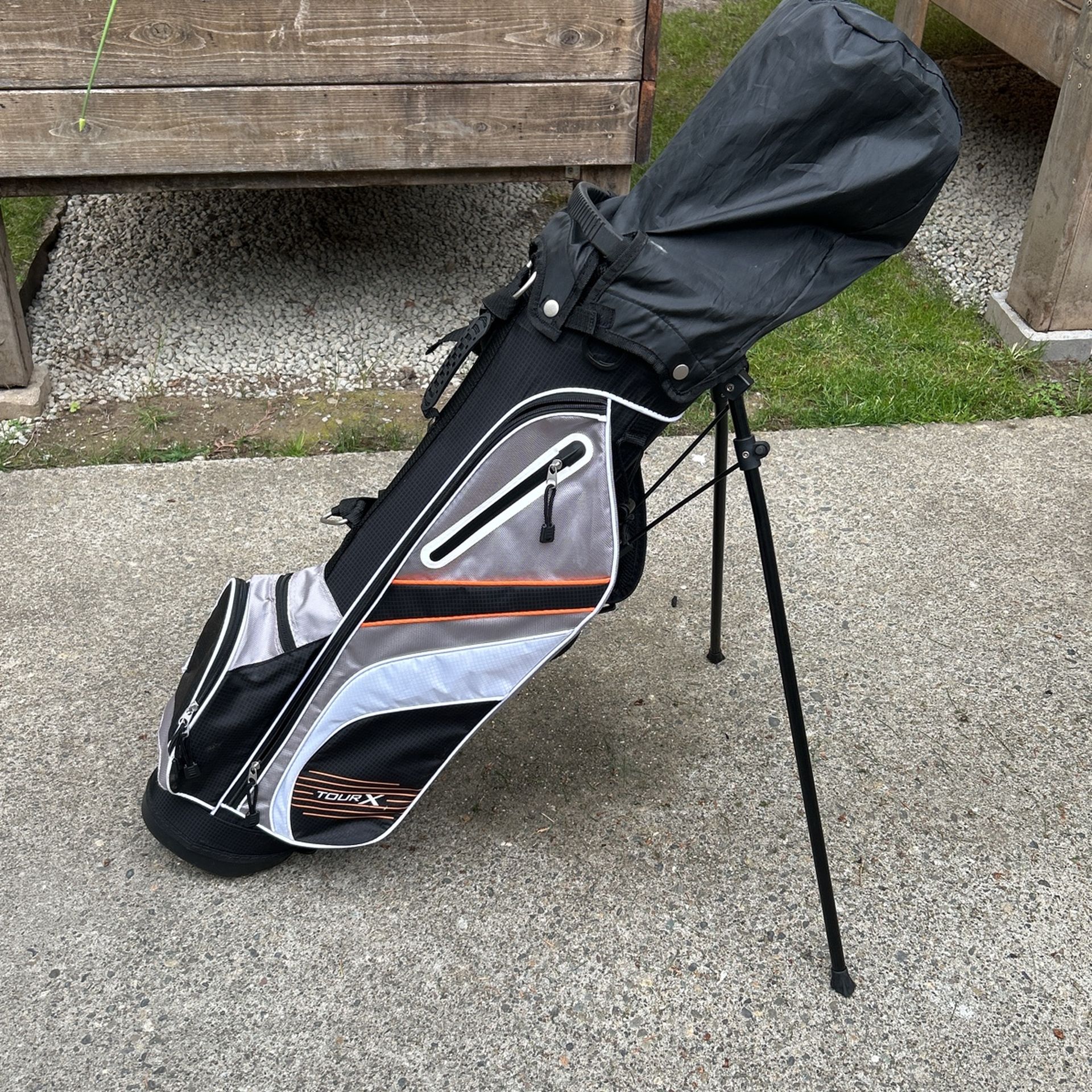 Tour X 5 Piece Junior Golf Set RH Size 3 (age 12+) w/Stand Bag
