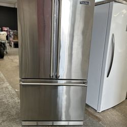 Counter Depth Viking French Door Refrigerator 