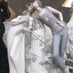 Romeo & Juliet Lladro 