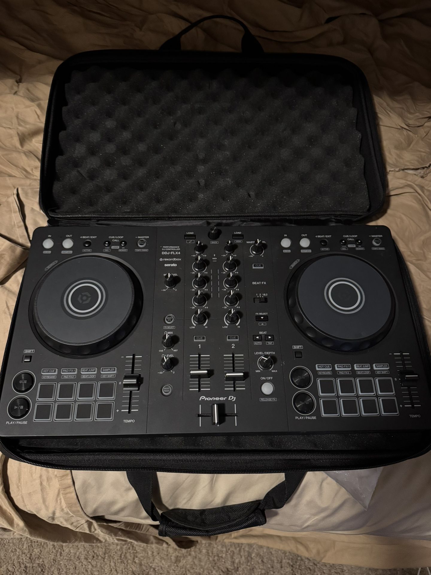 Pioneer DDJ FLX4 Controller Set