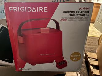 Frigidaire Insulated Electric Beverage Cooler 4L Red