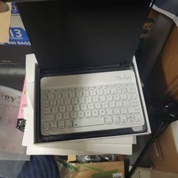 Tablet Case + Keyboard 