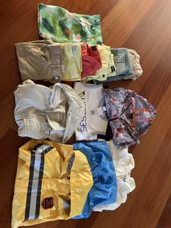 Boy clothes size 6/7 excellent condition and some have tags 13pieces