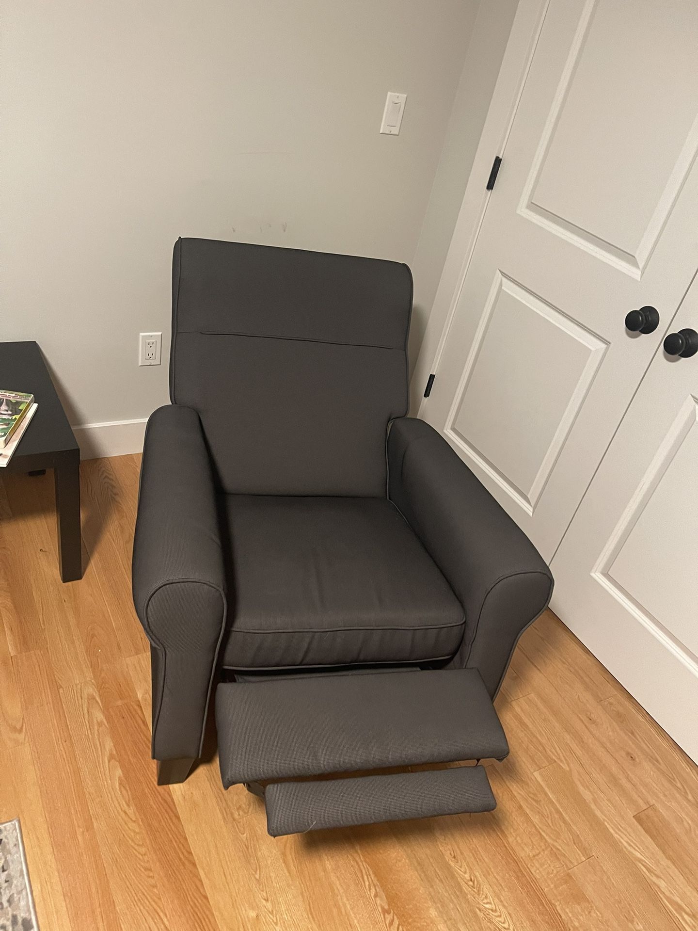 IKEA Muren Recliner (Manual)