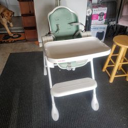 Adjustable kids High Chair