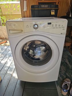 Whirlpool Duet Front Load Washing Machine