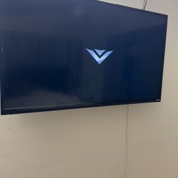 40" Vizio Tv