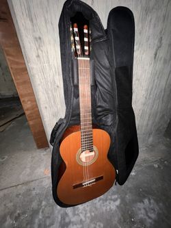 Duke Acoustic Guitar Basis C