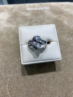 14KT White Gold Diamond Ring
