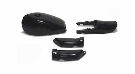 Kawasaki Z1/A/B Z900 Solid Black exterior kit with gas cap